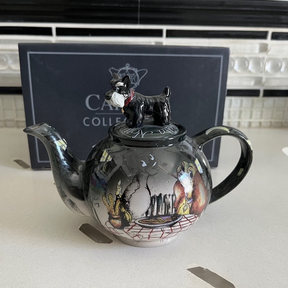 Disney Other - Disney’s Lady and the Tramp Teapot